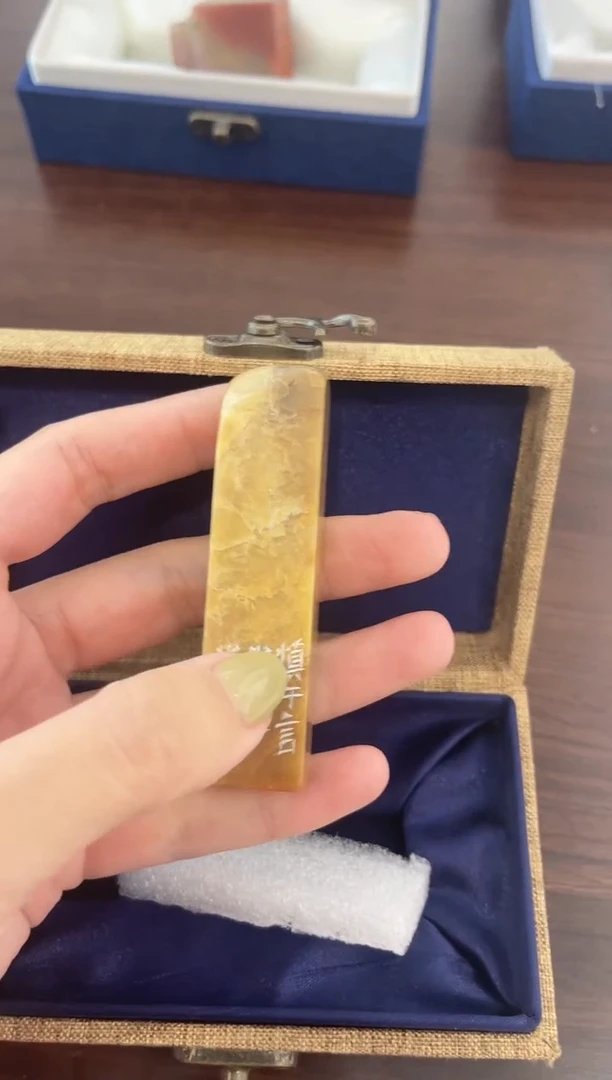 昌化石印石梁松老师纯手绘作品