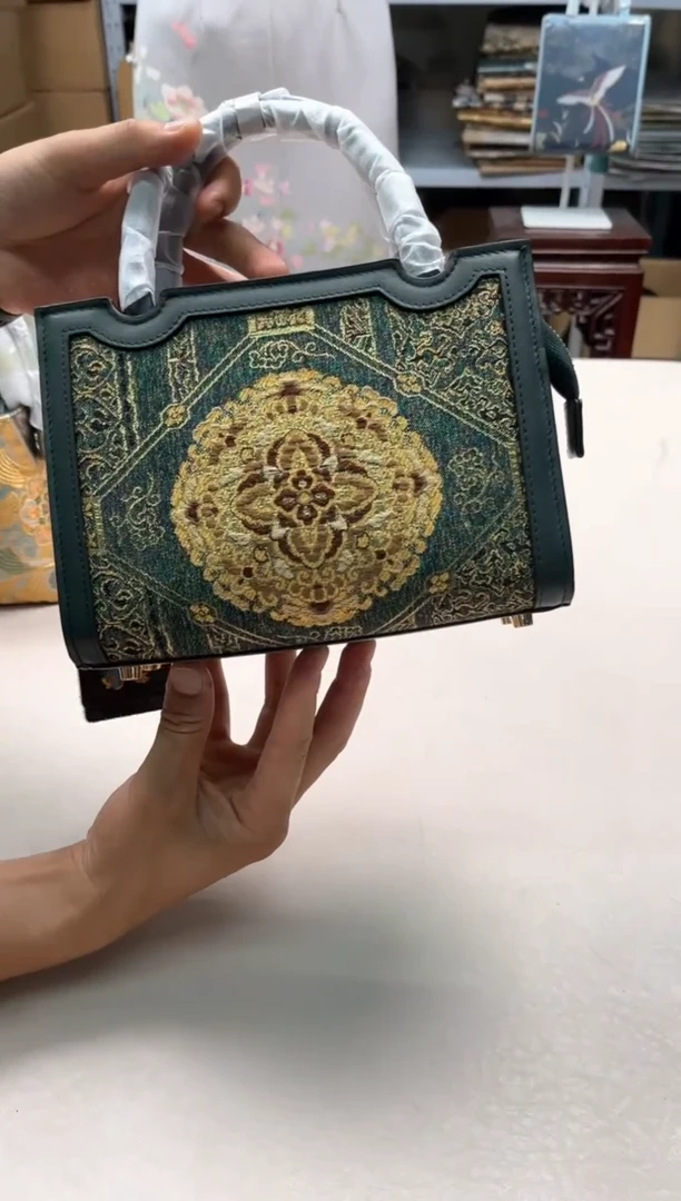 织绣精选默认有色差