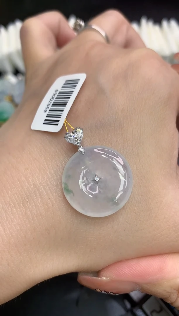 吊坠(不含链)18K金镶嵌翡翠111