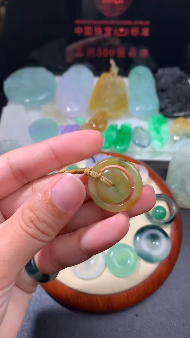 未镶嵌定制翡翠