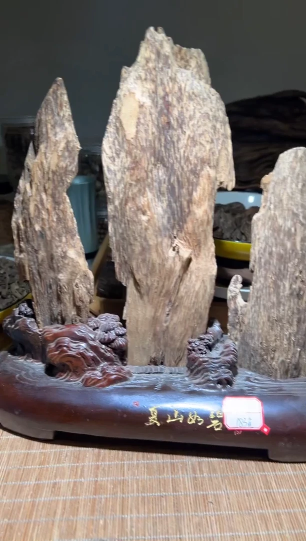 【闪购商品】沉香摆件马泥涝182克