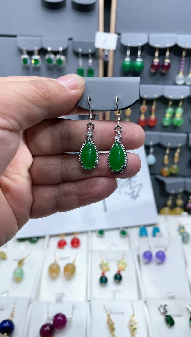 【闪购商品】和田玉耳饰银S925镶嵌时尚耳饰111