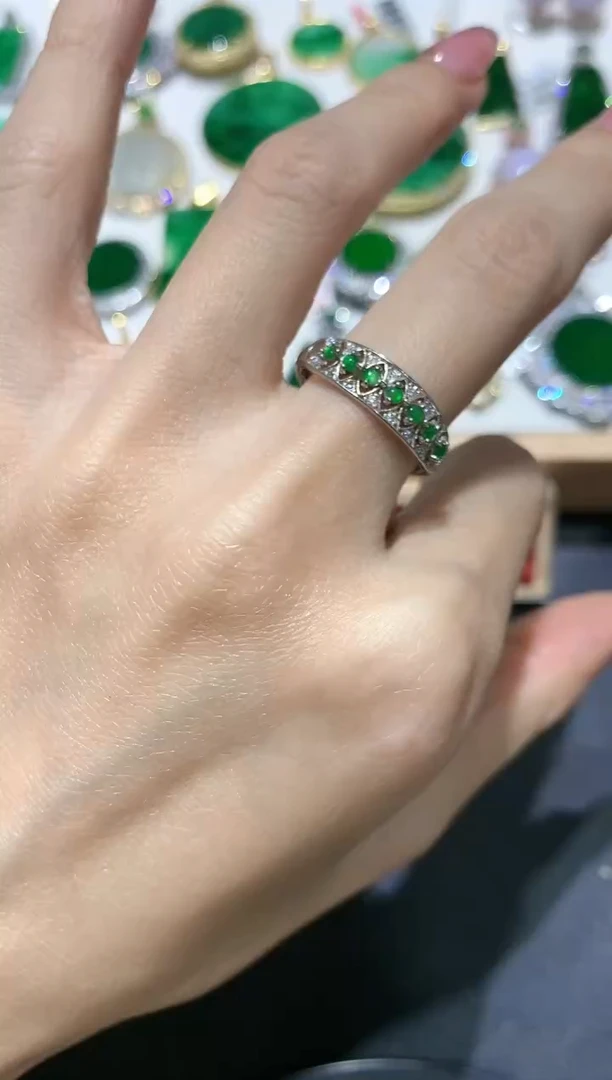 【闪购商品】翡翠吊坠(不含链)银S925镶嵌3多人多样性随机发货1件