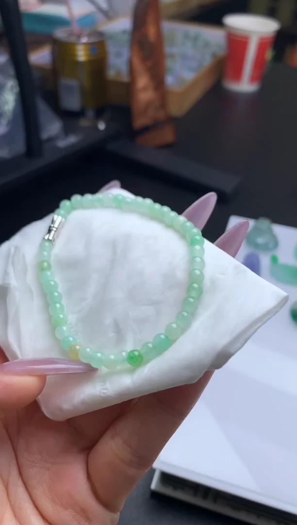 未镶嵌手链翡翠翡翠