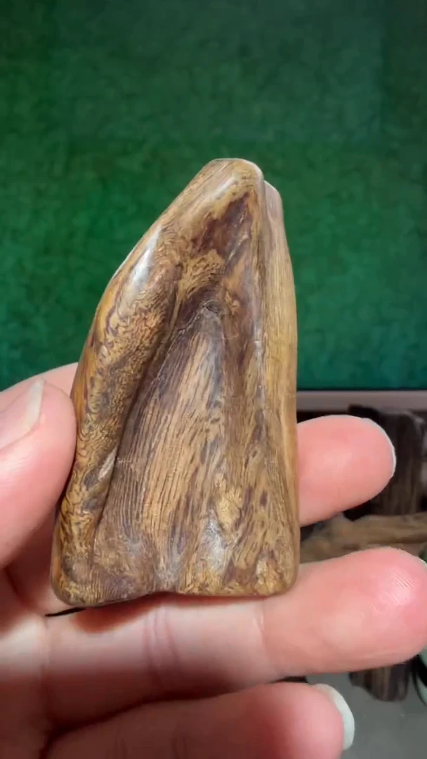 沉香吊坠芽庄多样性发一