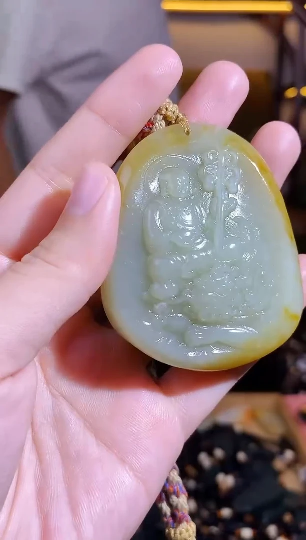 和田玉未镶嵌颈饰1