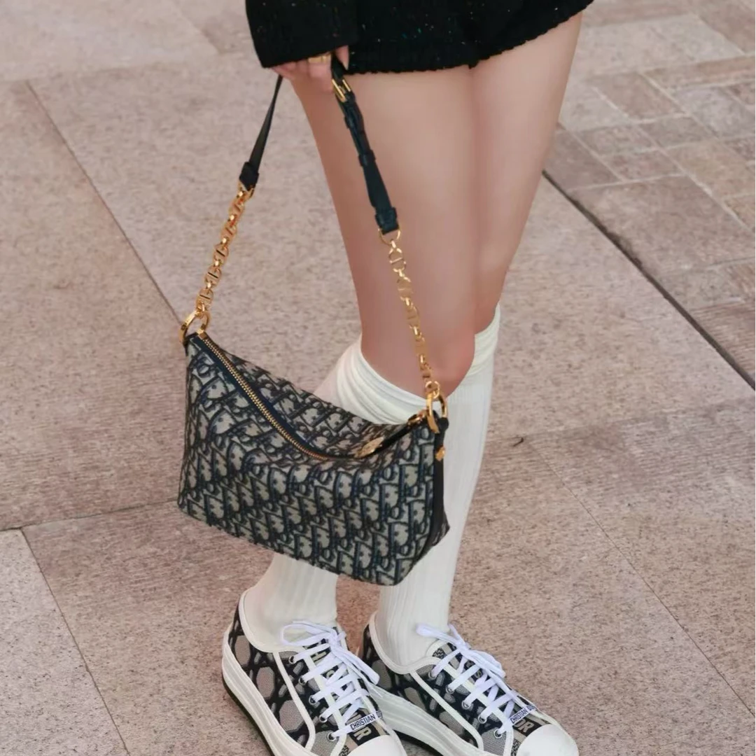 95新 DIOR/迪奥 坤球奢选 迪奥老花星星饭盒单肩包