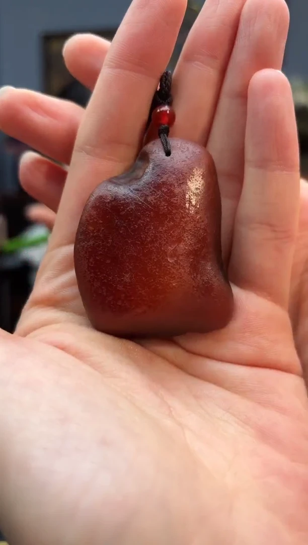 琥珀颈饰未镶嵌吊坠