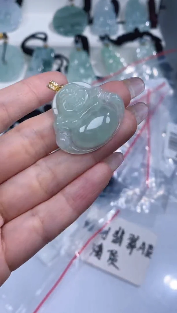 颈饰银S925镶嵌翡翠吊坠