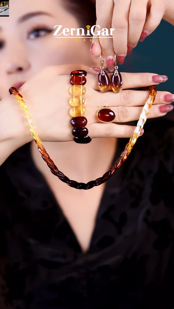 【闪购商品】琥珀颈饰未镶嵌天然琥珀四件套