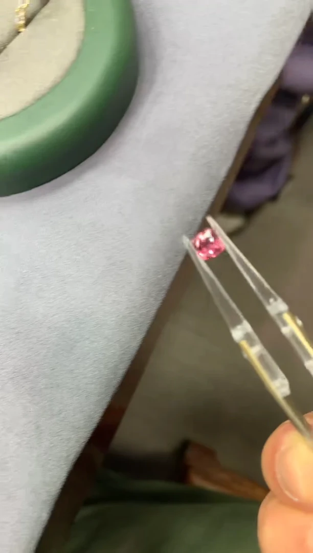 【闪购商品】蓝宝石裸石未镶嵌1.03ct GUILD10015