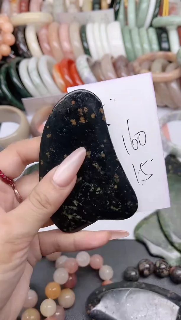 未镶嵌手镯石英质玉160