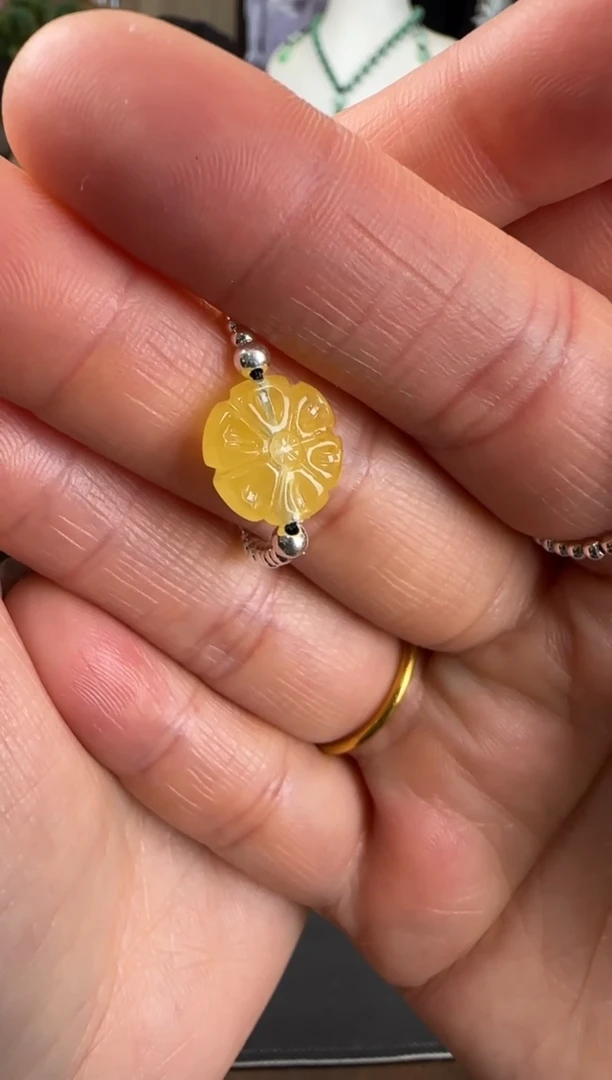 【闪购商品】蜜蜡手串未镶嵌定制花花