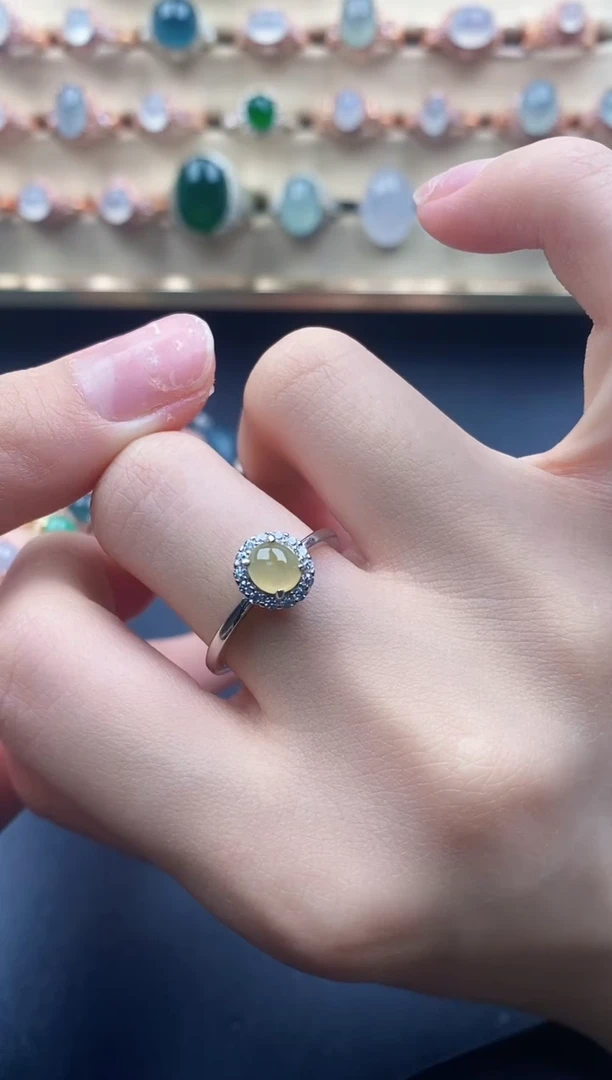 翡翠戒指未镶嵌天然a货翡翠