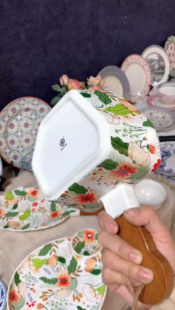 【闪购商品】瓷片陶瓷原单CC340餐具1个