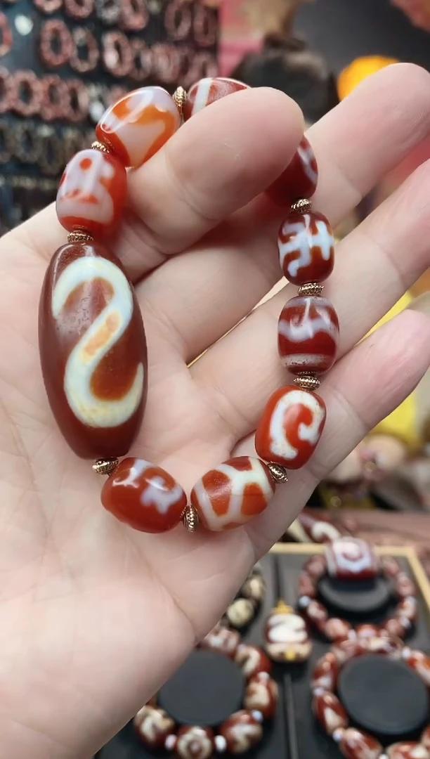 未镶嵌手串玛瑙/玉髓金钱钩手串