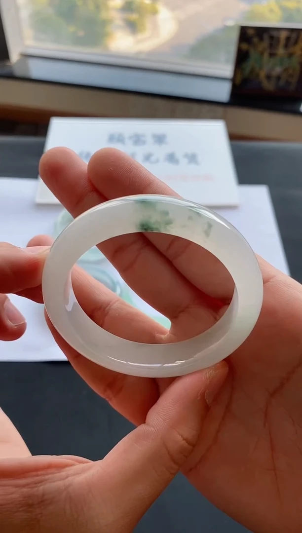 【闪购商品】翡翠手镯未镶嵌56号55.2*12.54*8.7正圈