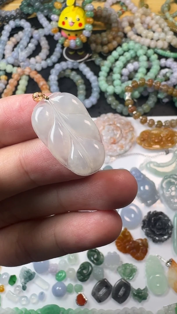 颈饰未镶嵌翡翠【闪购商品】 天然翡翠
