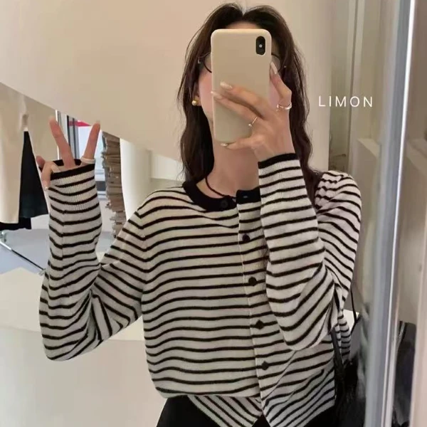 2025春季新款精纺羊毛休闲百搭撞色条纹轻熟风长袖针织开衫上衣女