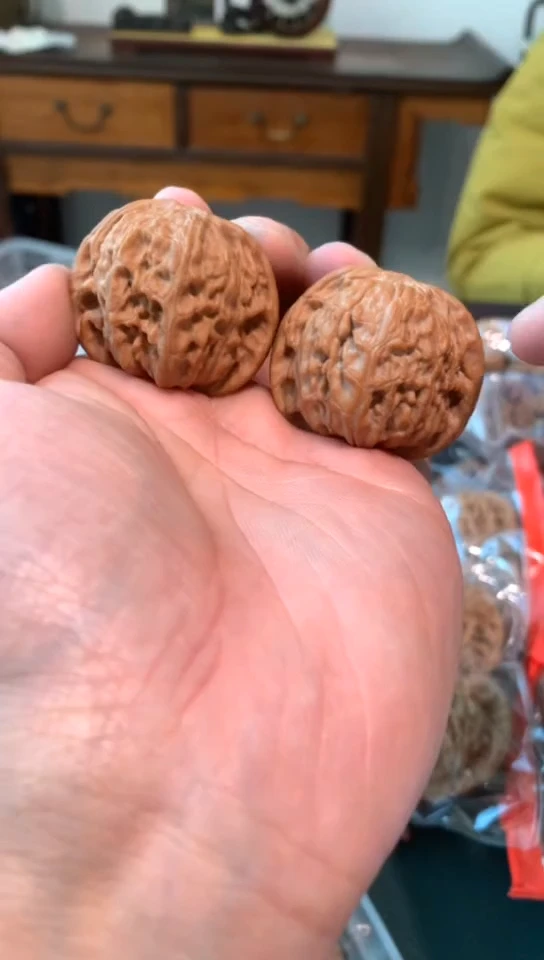 【闪购商品】文玩核桃吊坠磨盘核桃