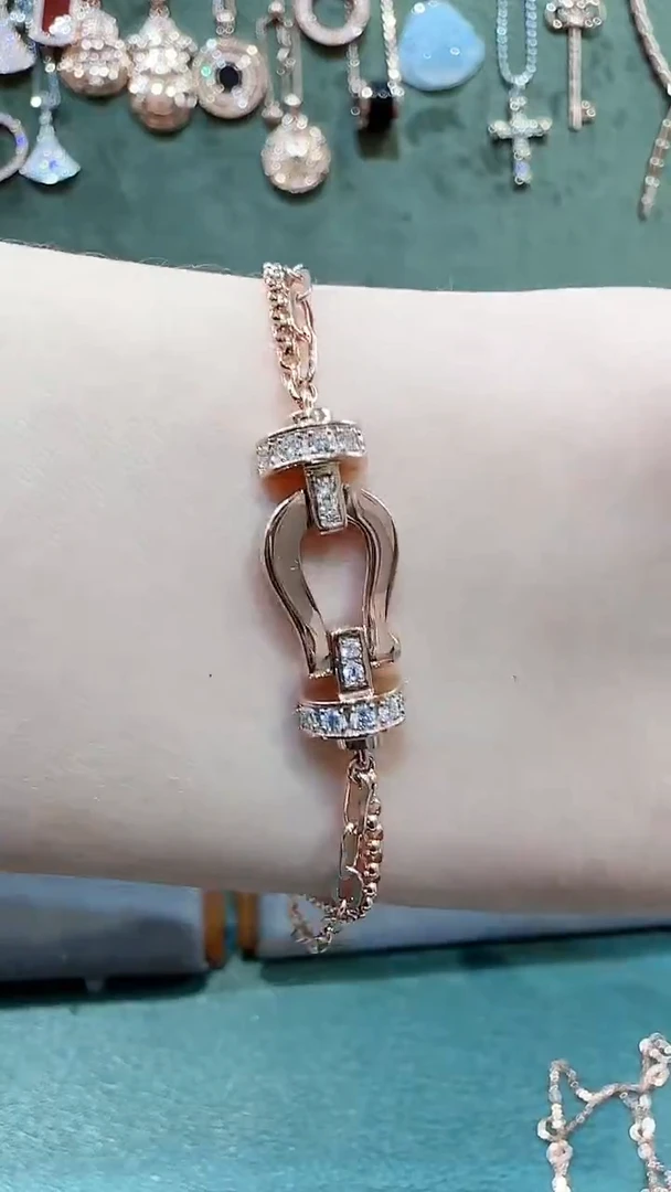 【闪购商品】天然钻石手链18K金镶嵌18K金钻石马蹄手链