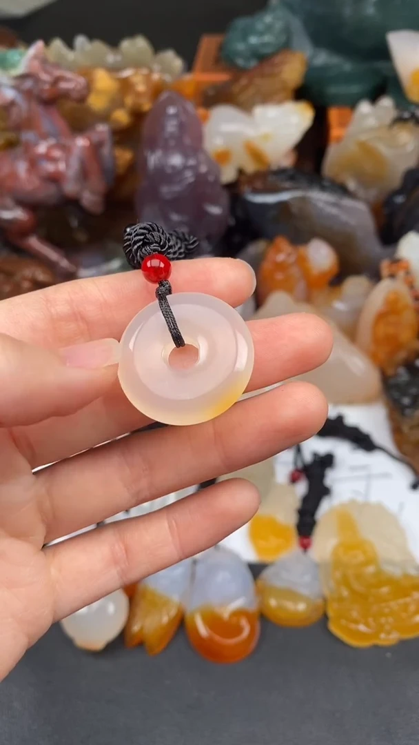 未镶嵌颈饰玛瑙/玉髓AA