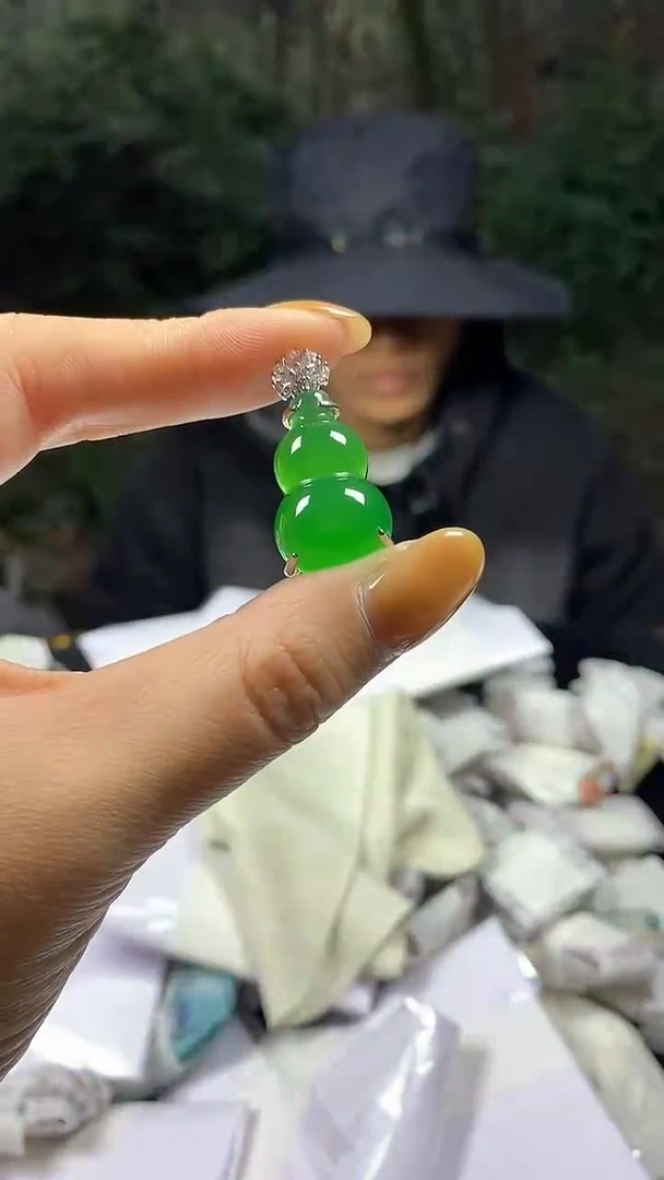 满色吊坠 所见即所得！！