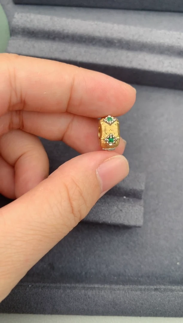 吊坠(不含链)18K金镶嵌祖母绿9分祖母绿  GE