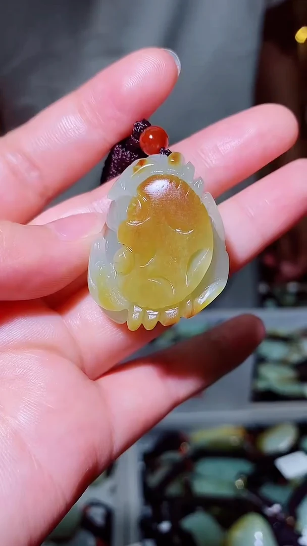 和田玉未镶嵌颈饰1