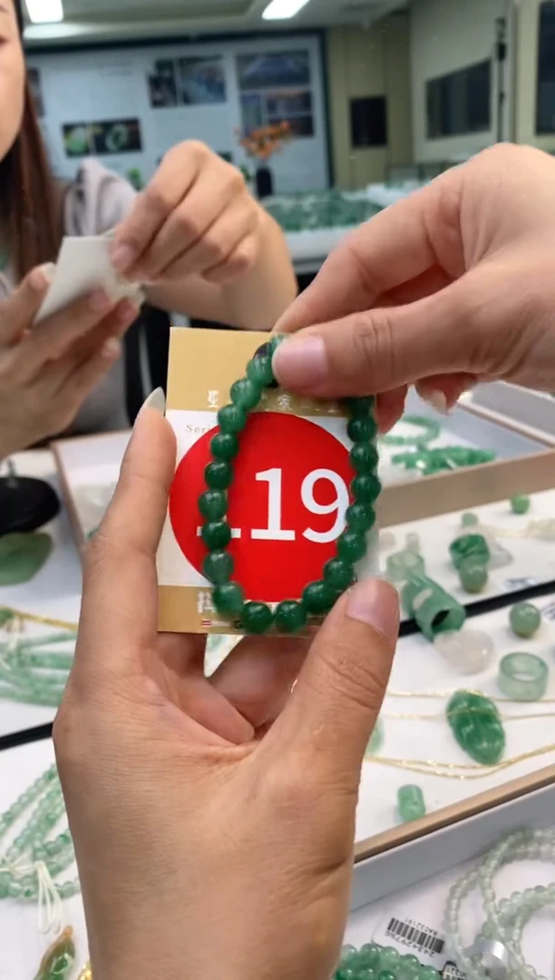 颈饰未镶嵌石英质玉冰*手串119