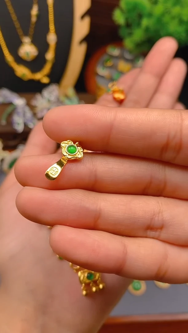 【闪购商品】翡翠吊坠(不含链)银S925镶嵌立体如意万能扣