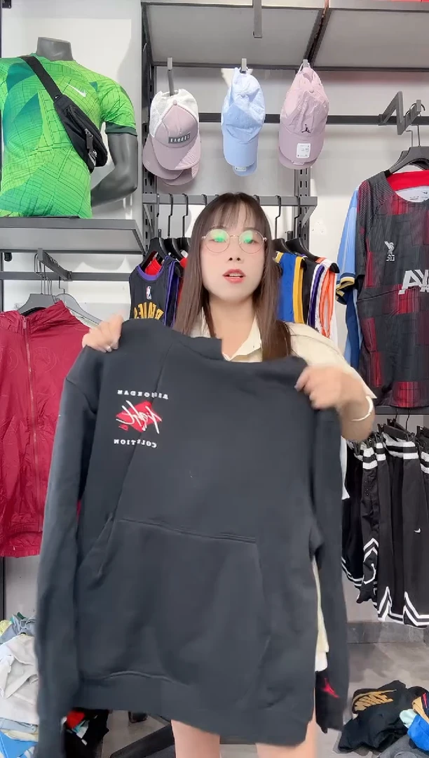 1454  编码 瑕疵款以直播间过款为准 尺码L 175