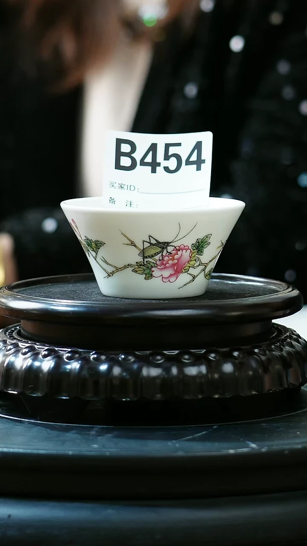 【闪购商品】摆件景德镇陶瓷压手杯454
