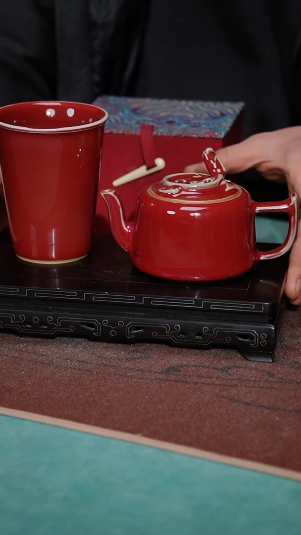 【闪购商品】瓷片69红螭龙壶+70可乐杯--5