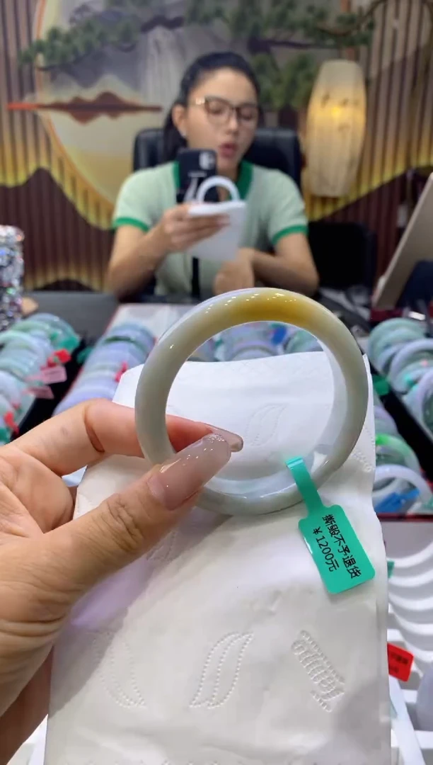 翡翠手镯未镶嵌00006978