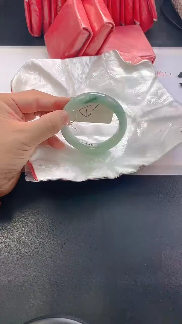 未镶嵌手镯翡翠127