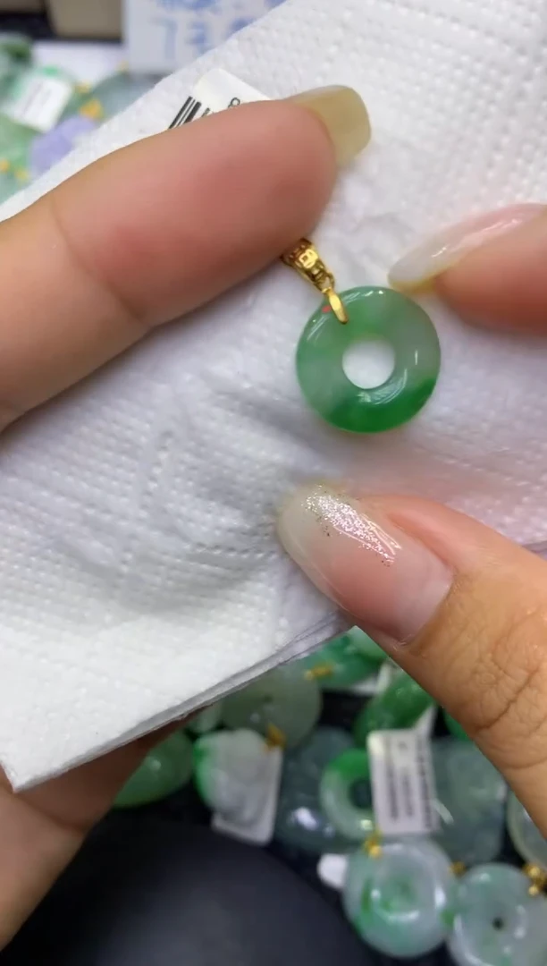 颈饰未镶嵌翡翠天然缅甸A货翡翠