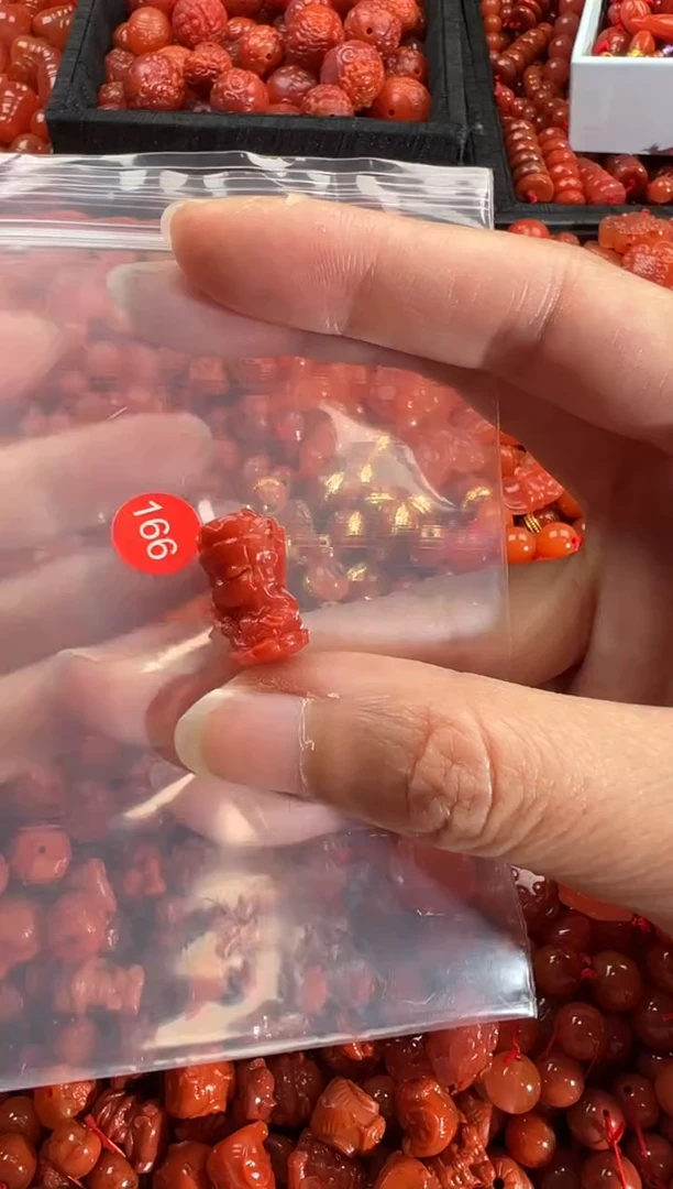 【闪购商品】南红玛瑙颈饰未镶嵌1