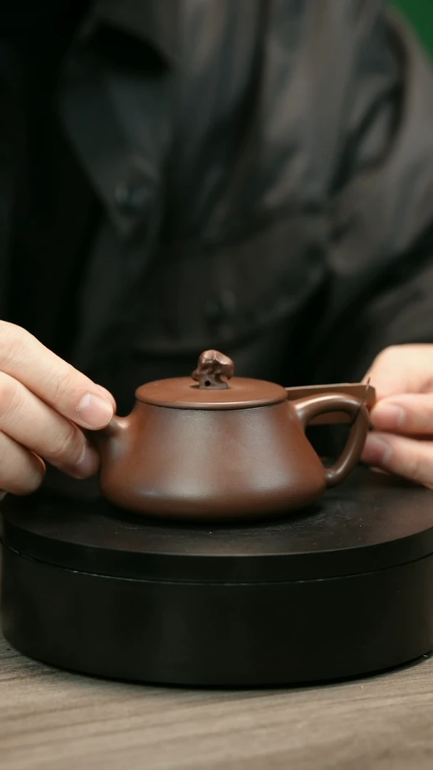 茶壶紫砂云***?H1998赵信军底槽清太湖石纳瓢