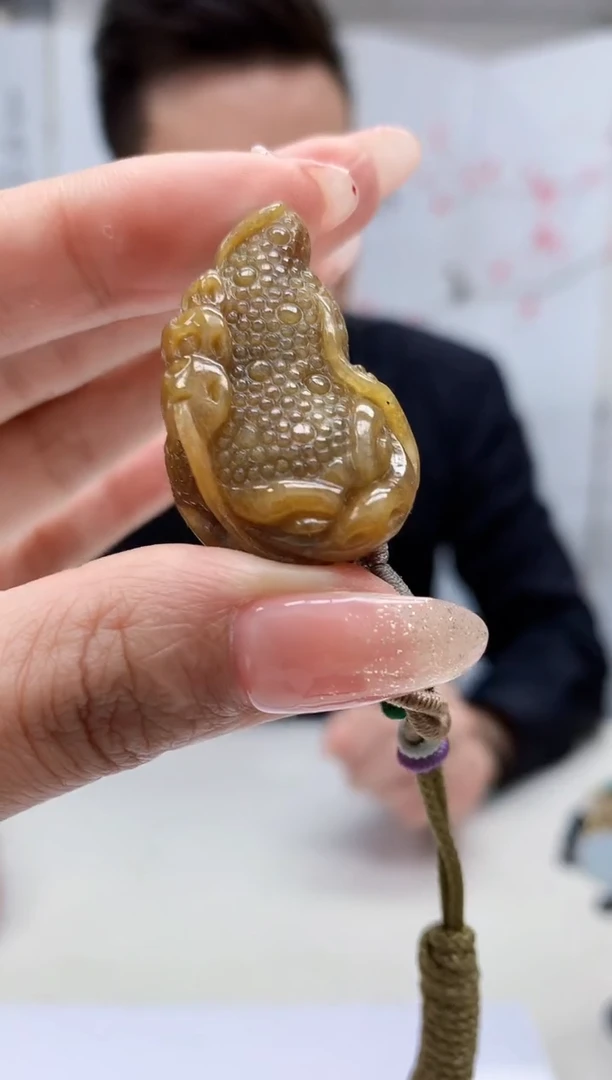 【闪购商品】定制翡翠未镶嵌4990MM-毛货挂件138