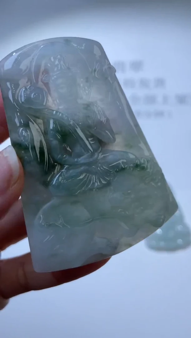 未镶嵌挂件翡翠300967      多人