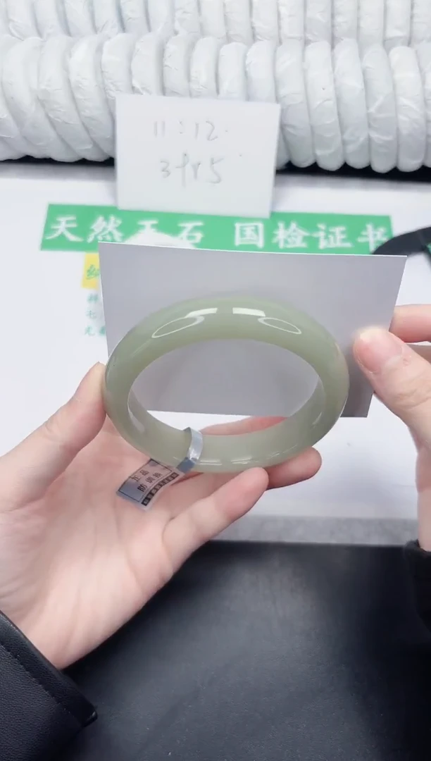未镶嵌手镯石英质玉32-60.3DK