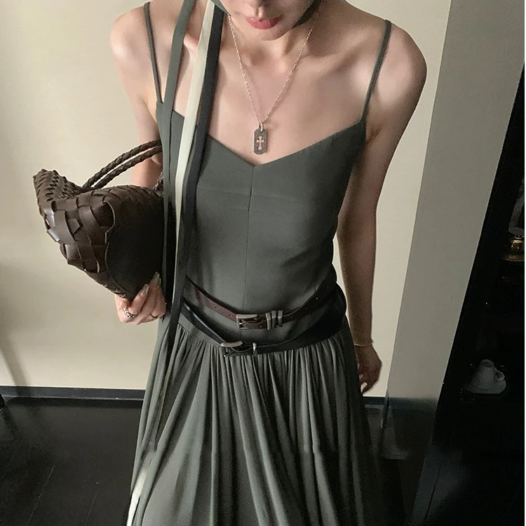 清仓产品无暇连衣裙吊带裙