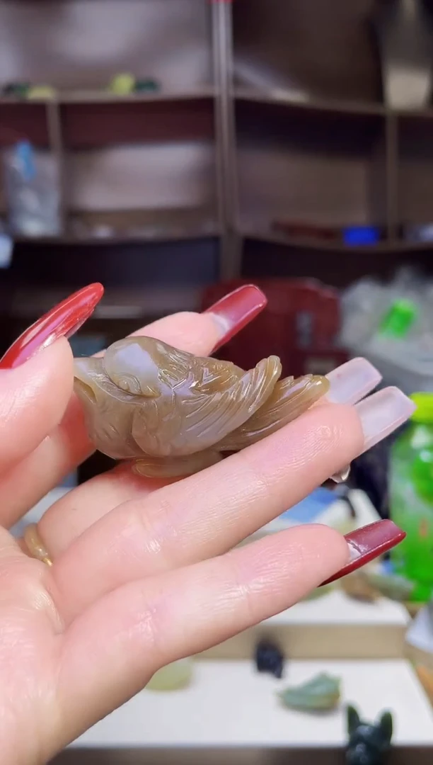 和田玉未镶嵌颈饰1