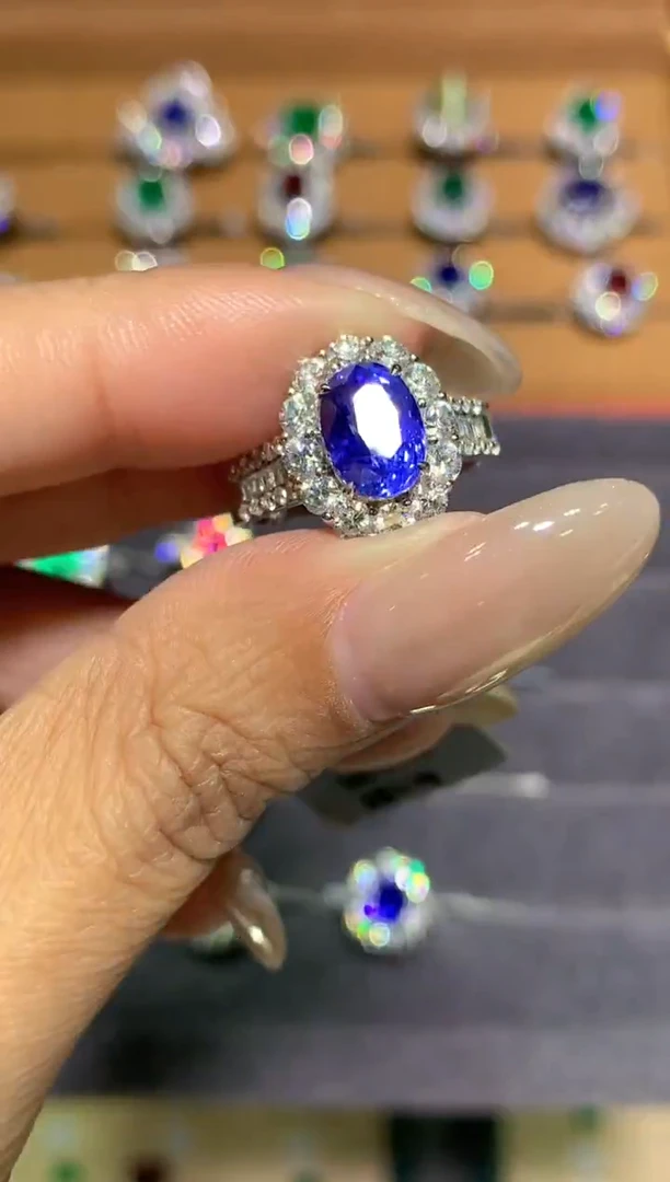 戒指蓝宝石18K金镶嵌3.06ct