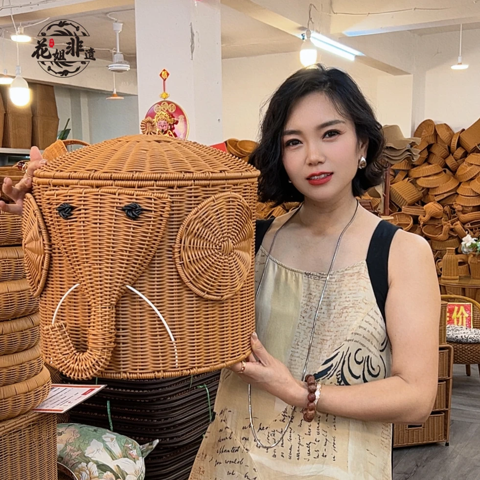 H57棕色带盖大象造型收纳筐家用脏衣篮纯手工编织35*35拍一发二