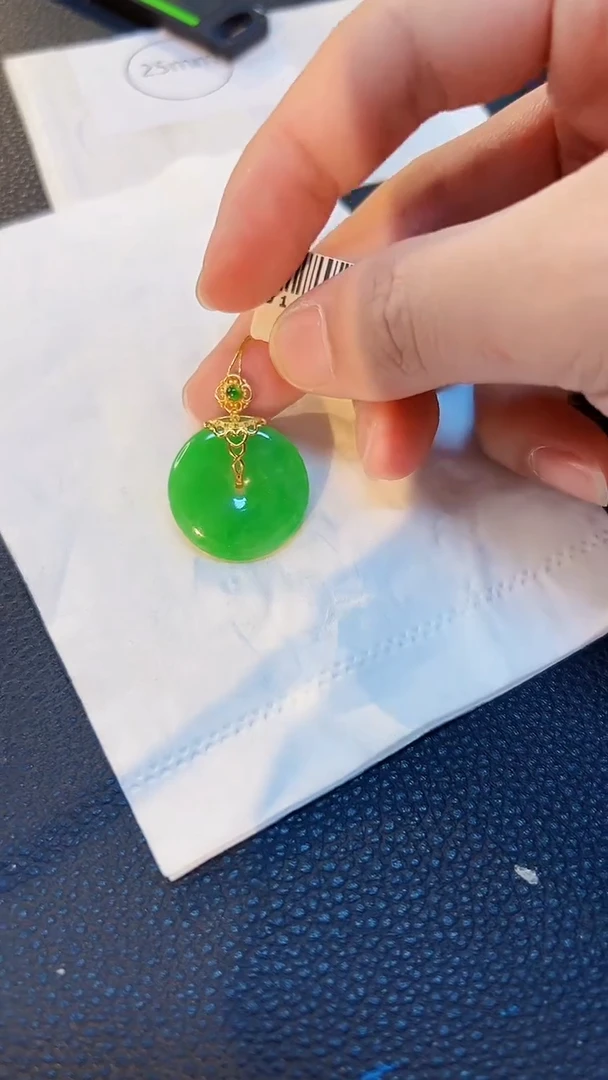 翡翠18K金镶嵌颈饰缅料A货/支持复检/一件