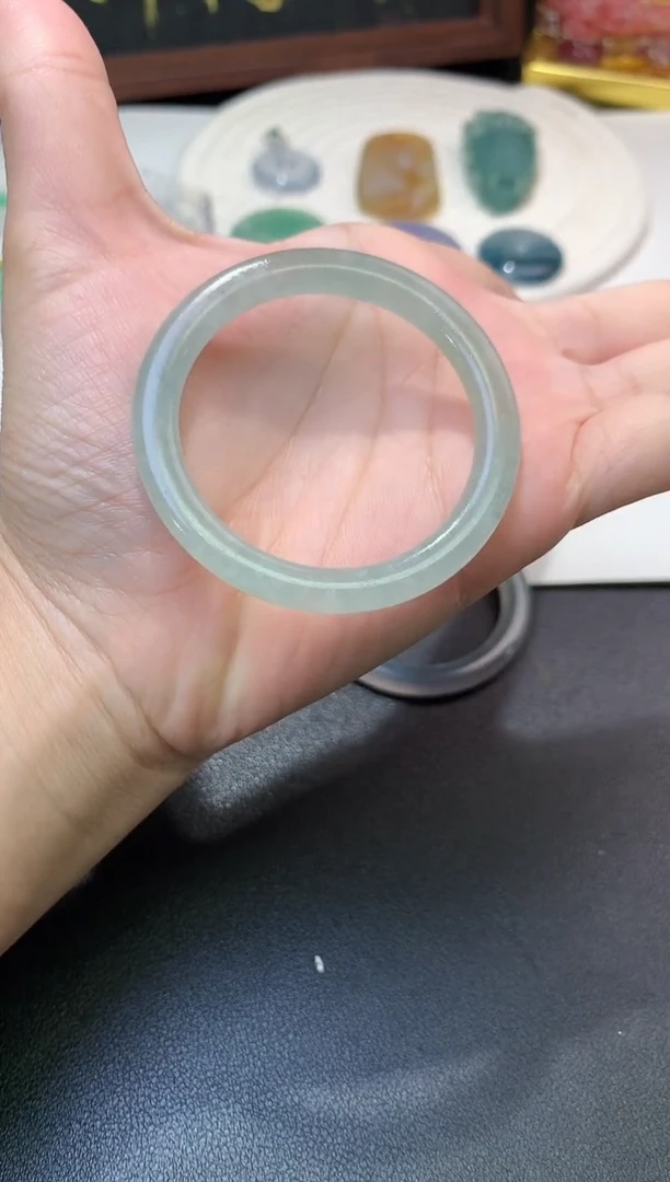 未镶嵌定制翡翠毛货