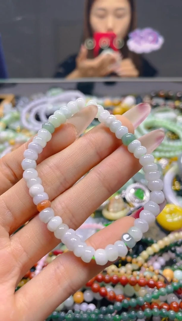 颈饰未镶嵌翡翠5MM/K/翡翠A货，一件也是批发价