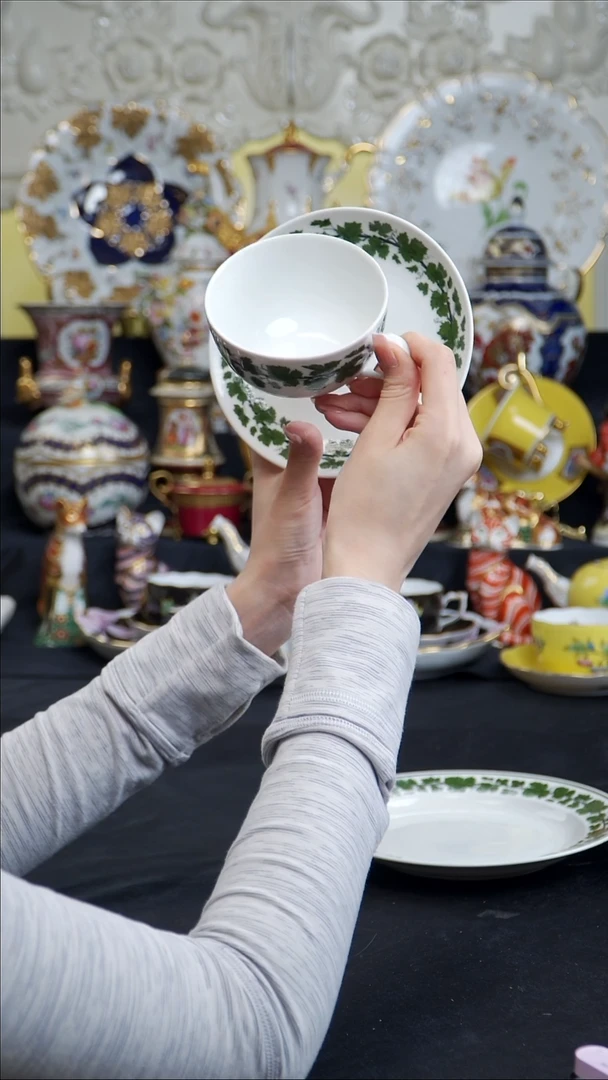 骨瓷婷婷中古器物如图所示66